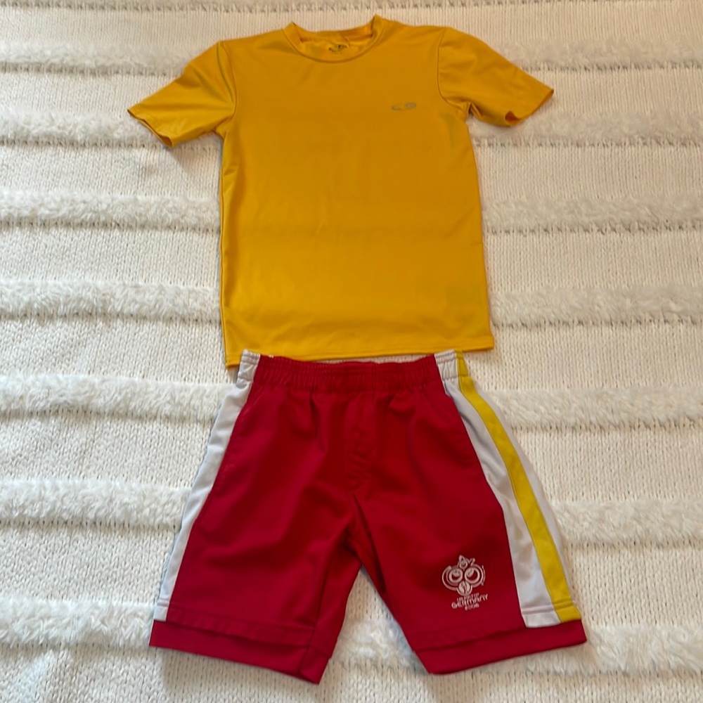 Vintage Y2K FIFA World Cup Germany 2006 red shorts & champion C9 athleti…